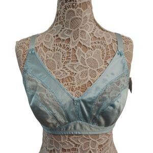 NEW PLUSFORM Instant Shaping Light Blue Lace Keyhole Unpadded Bra